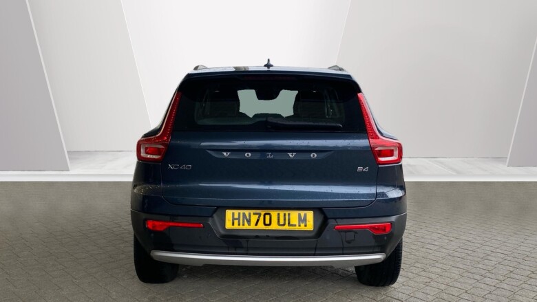 Volvo Xc40 2.0 B4P Inscription 5dr Auto Petrol Estate